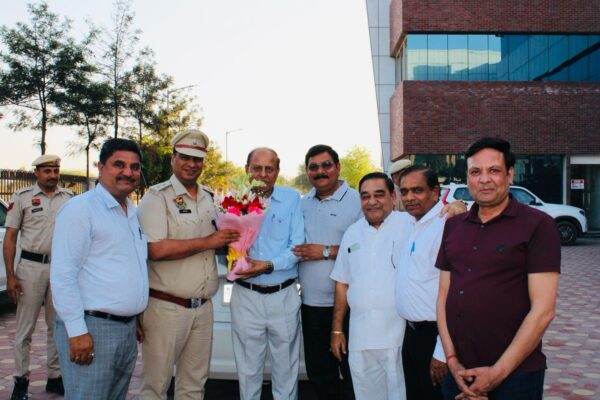 आज हमें श्री दीपक सहारण जी, IPS, DCP (Headquarters ) and DCP (Crime) झज्जर का तहेदिलसे से स्वागत करने का अवसर प्राप्त हुआ, जिसकी हमें बेहद खुशी है।